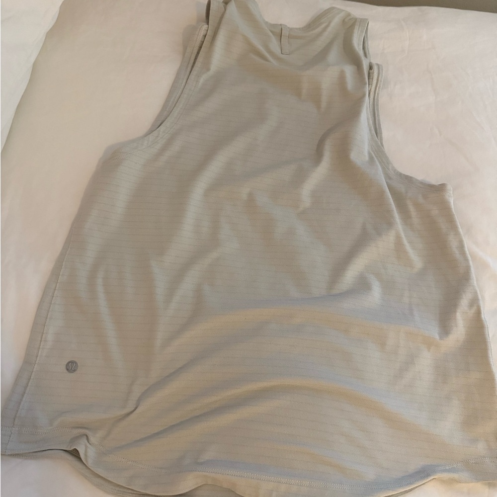 Lulu License to Train Tank Top Large - Picture 3 of 14